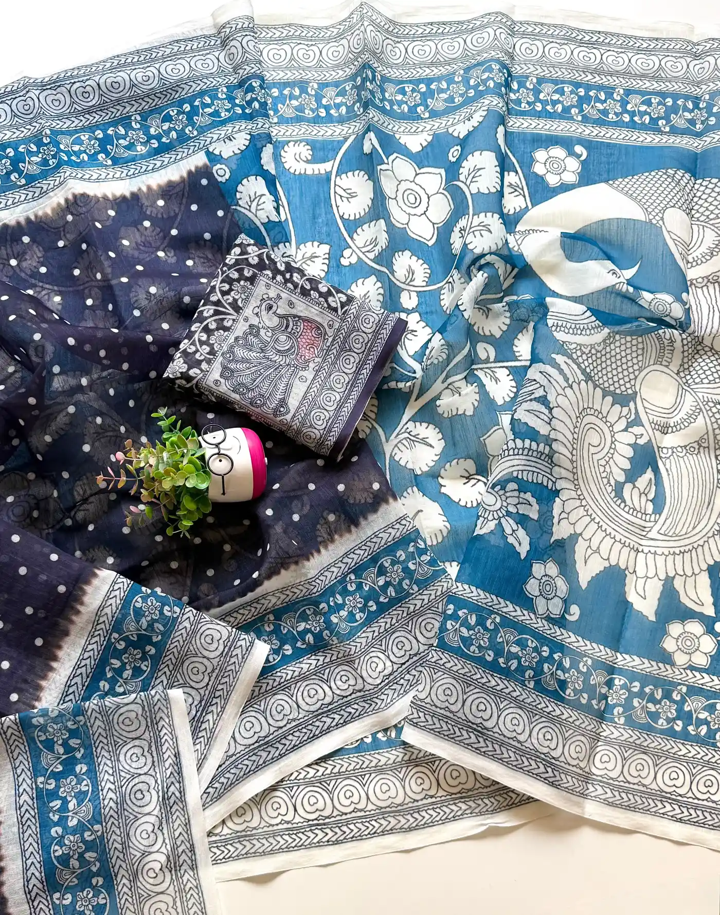 Soft Cotton Linen Fabric Witn Beautiful Floral Digital Print Saree